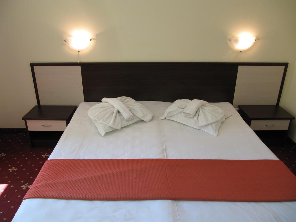 Maverick Hotel Slantschew brjag Zimmer foto